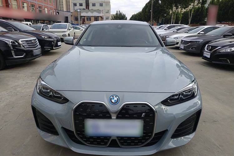 Used BMW i4 2023 eDrive35 Front