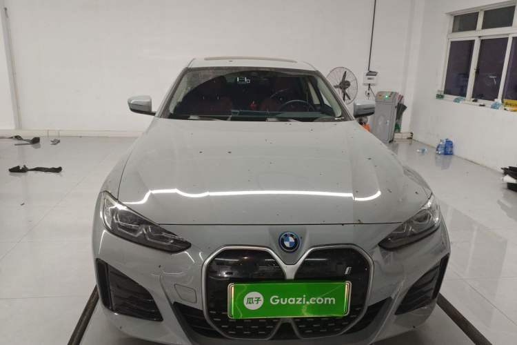 Used BMW i4 2023 eDrive35 Front