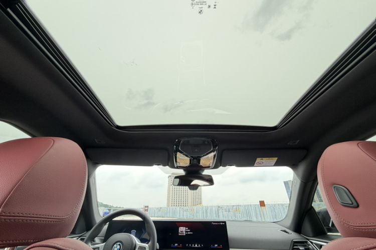 Used BMW i4 2023 eDrive40 Headliner