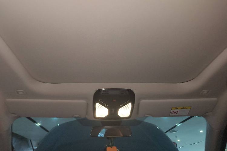 Used BMW i4 2023 eDrive35 Headliner