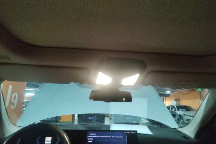 Used BMW i4 2023 eDrive35 Headliner