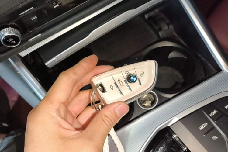 Used BMW i4 2023 eDrive40 Interior 1