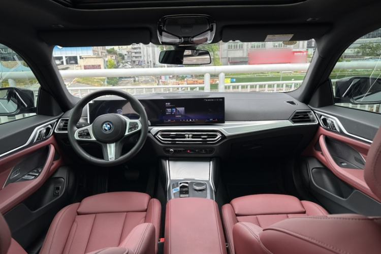 Used BMW i4 2023 eDrive40 Interior 2