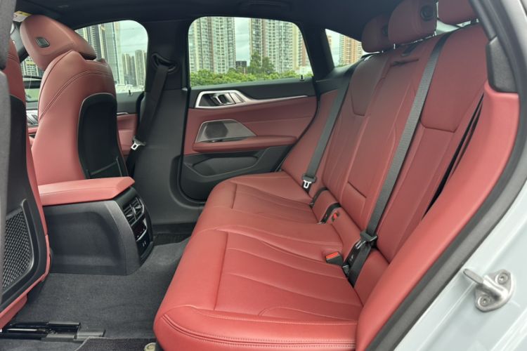 Used BMW i4 2023 eDrive40 Interior 3