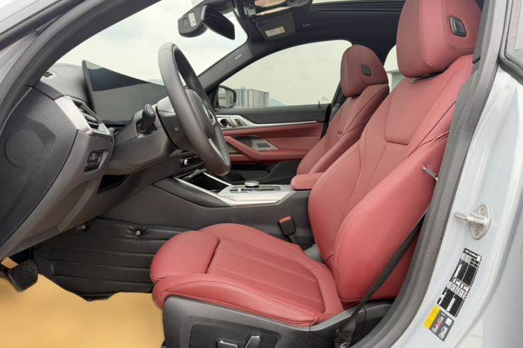 Used BMW i4 2023 eDrive40 Interior 3