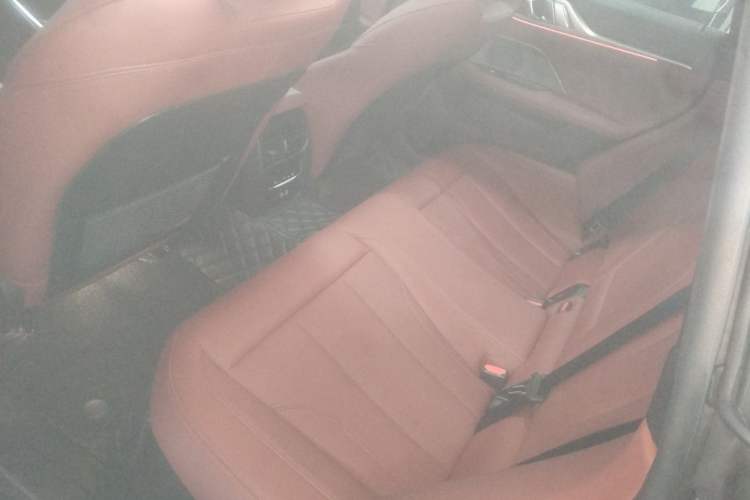 Used BMW i4 2023 eDrive40 Interior 4