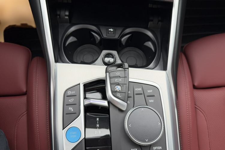 Used BMW i4 2023 eDrive40 Interior 4