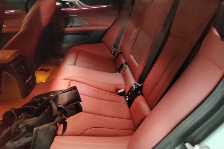 Used BMW i4 2023 eDrive35 Interior 4