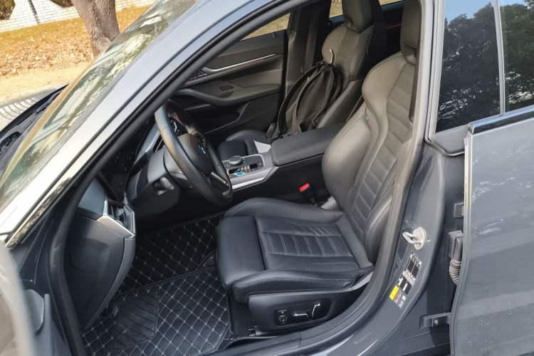Used BMW i4 2023 M50 Left Front Seat