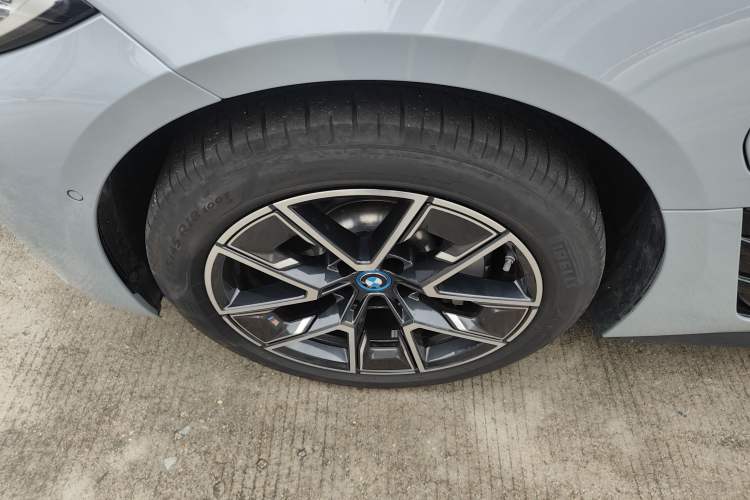 Used BMW i4 2023 eDrive35 Left Front Wheel Hub