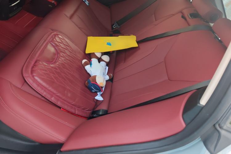 Used BMW i4 2023 eDrive35 Left Rear Seat