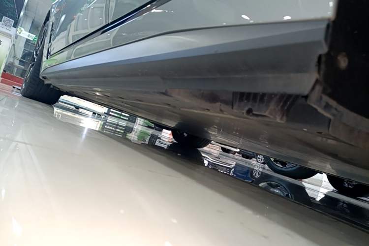 Used BMW i4 2023 M50 Left Side Sill