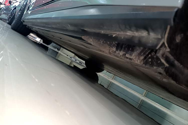 Used BMW i4 2023 eDrive35 Left Side Sill