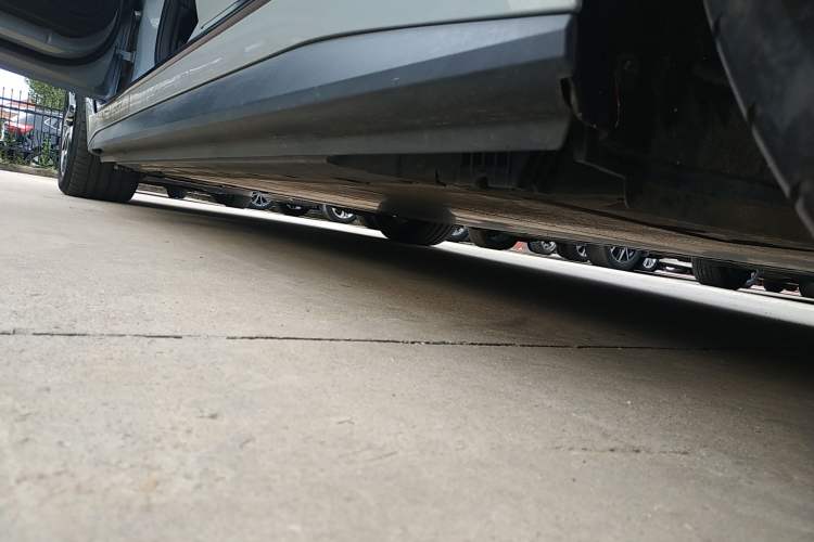 Used BMW i4 2023 eDrive35 Left Side Sill