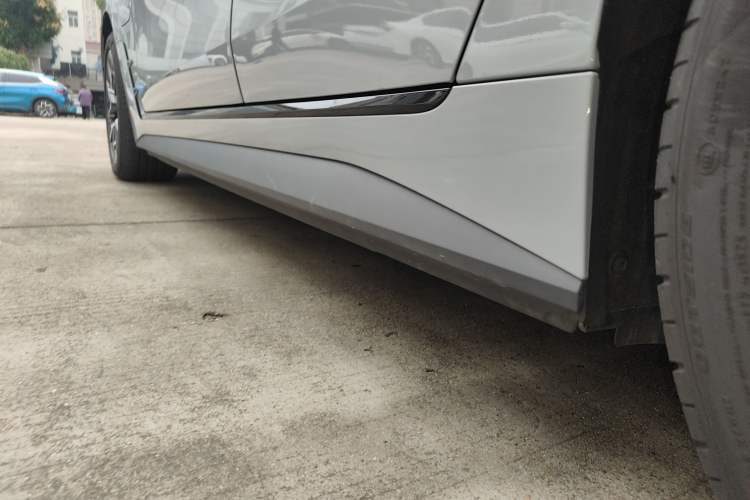 Used BMW i4 2023 eDrive35 Left Side Sill