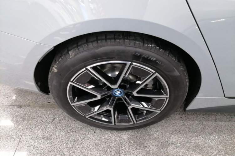Used BMW i4 2023 eDrive40 Right Rear Wheel Hub