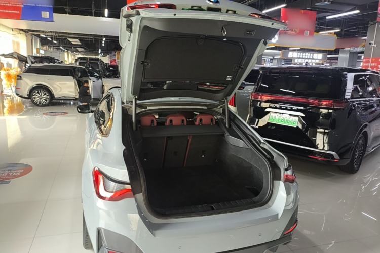 Used BMW i4 2023 eDrive40 Trunk