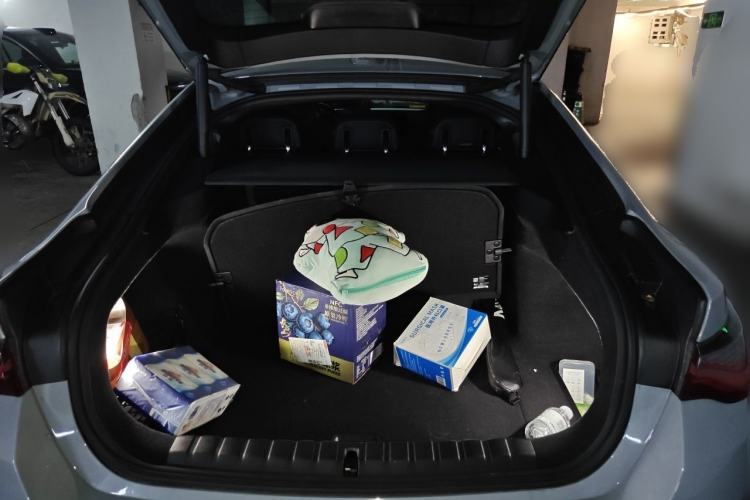 Used BMW i4 2023 M50 Trunk
