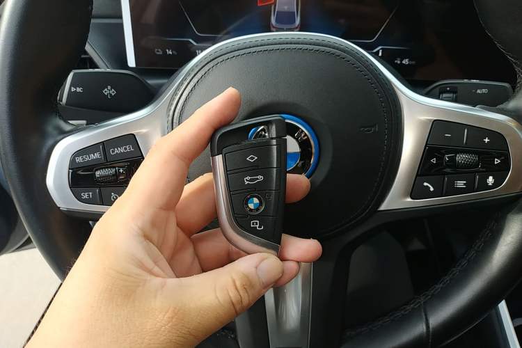 Used BMW i4 2023 eDrive35 Vehicle Key