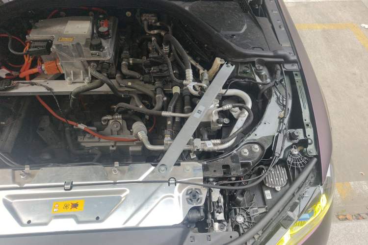 Used BMW i4 2023 eDrive40 Engine Bay Left