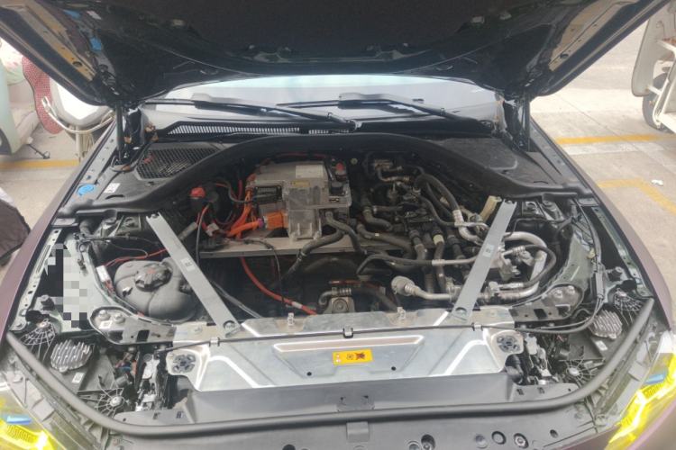 Used BMW i4 2023 eDrive40 Engine Bay