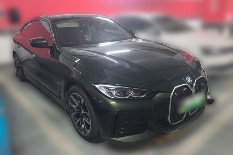 Used BMW i4 2023 eDrive40 Front Right 45 Deg