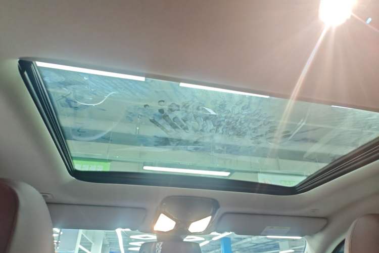 Used BMW i4 2023 eDrive35 Headliner