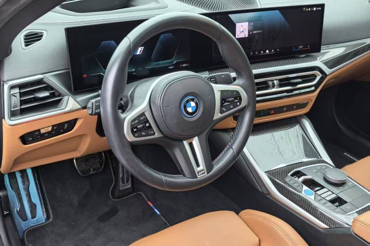 Used BMW i4 2023 M50 Interior 1