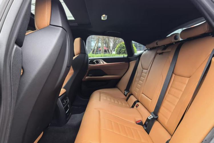 Used BMW i4 2023 M50 Interior 4
