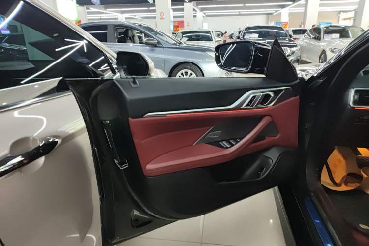 Used BMW i4 2023 eDrive40 Interior 7