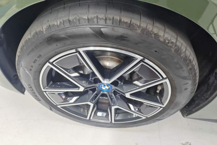 Used BMW i4 2023 eDrive35 Left Front Wheel Hub