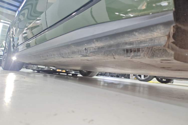 Used BMW i4 2023 eDrive35 Left Side Sill