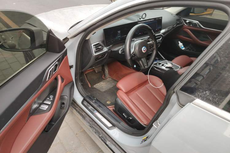 Used BMW i4 2023 eDrive35 Driver Seat