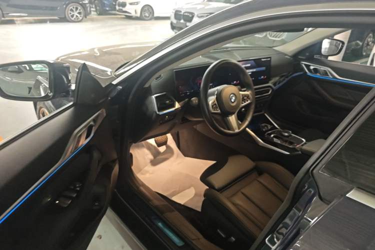 Used BMW i4 2023 eDrive35 Driver Seat