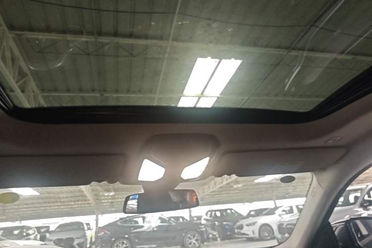 Used BMW i4 2023 eDrive35 Headliner