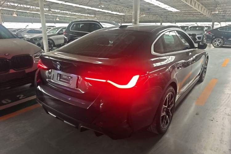 Used BMW i4 2023 eDrive35 Rear Right 45 Deg
