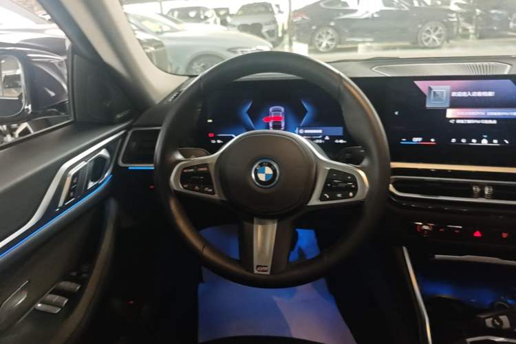 Used BMW i4 2023 eDrive35 Steering Wheel