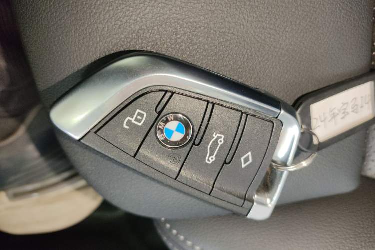 Used BMW i4 2023 eDrive35 Interior 1