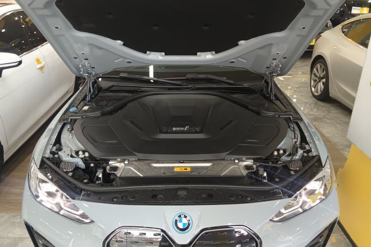 Used BMW i4 2023 eDrive40 Engine Bay