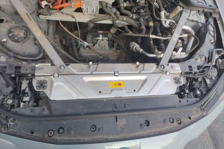 Used BMW i4 2023 eDrive35 Engine Bay