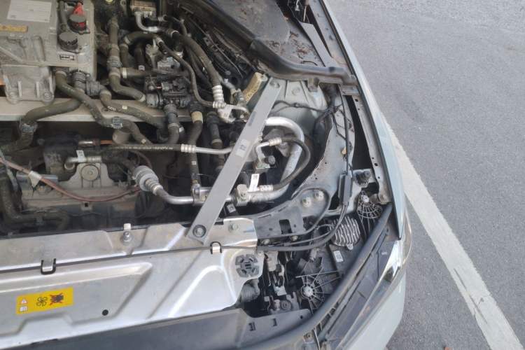 Used BMW i4 2023 eDrive35 Engine Bay Left