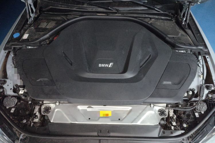 Used BMW i4 2023 eDrive35 Engine Bay
