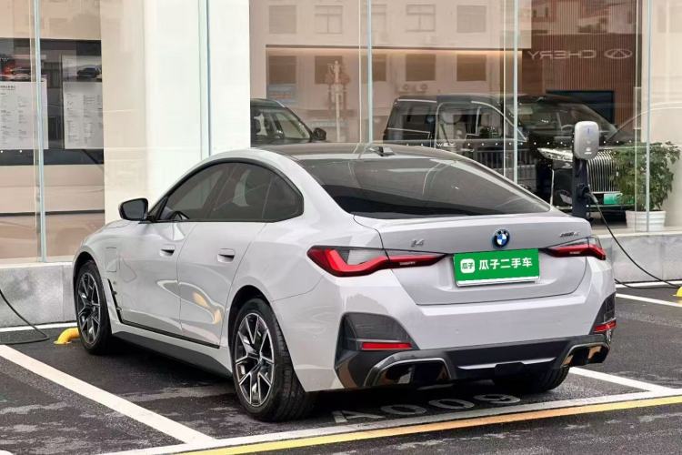Used BMW i4 2023 eDrive35 Exterior 2