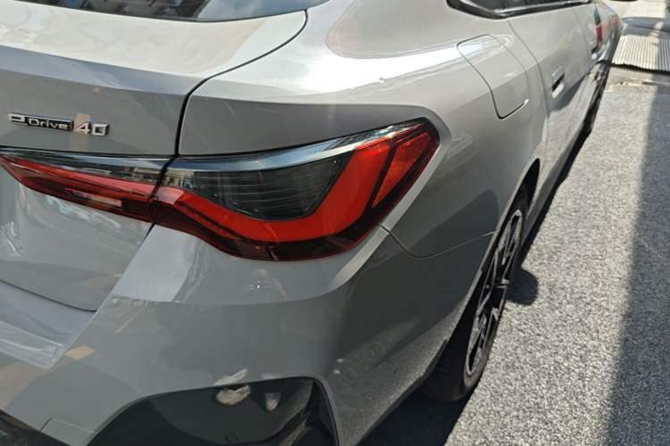Used BMW i4 2023 eDrive35 Exterior 3