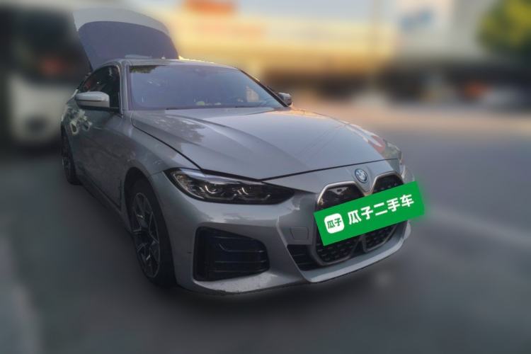 Used BMW i4 2023 eDrive35 Front Right 45 Deg