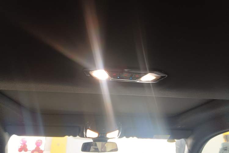 Used BMW i4 2023 eDrive40 Headliner