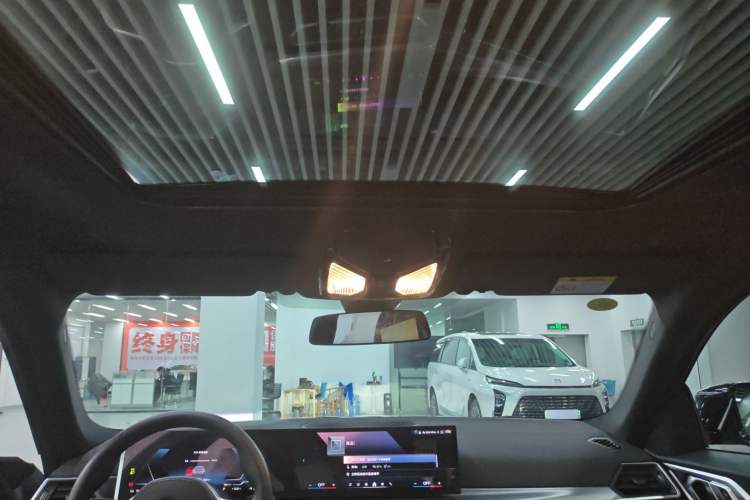 Used BMW i4 2023 eDrive40 Headliner