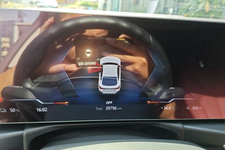 Used BMW i4 2023 eDrive35 Instrument Cluster