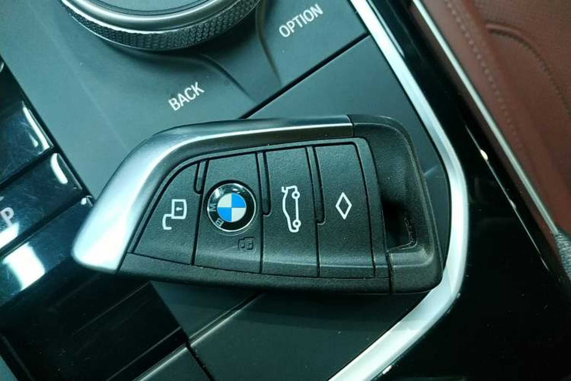 Used BMW i4 2023 eDrive35 Interior 1