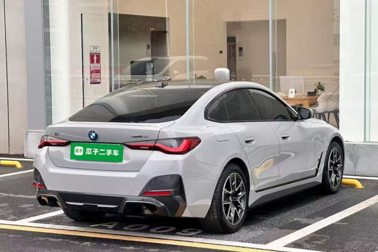 Used BMW i4 2023 eDrive35 Rear Right 45 Deg